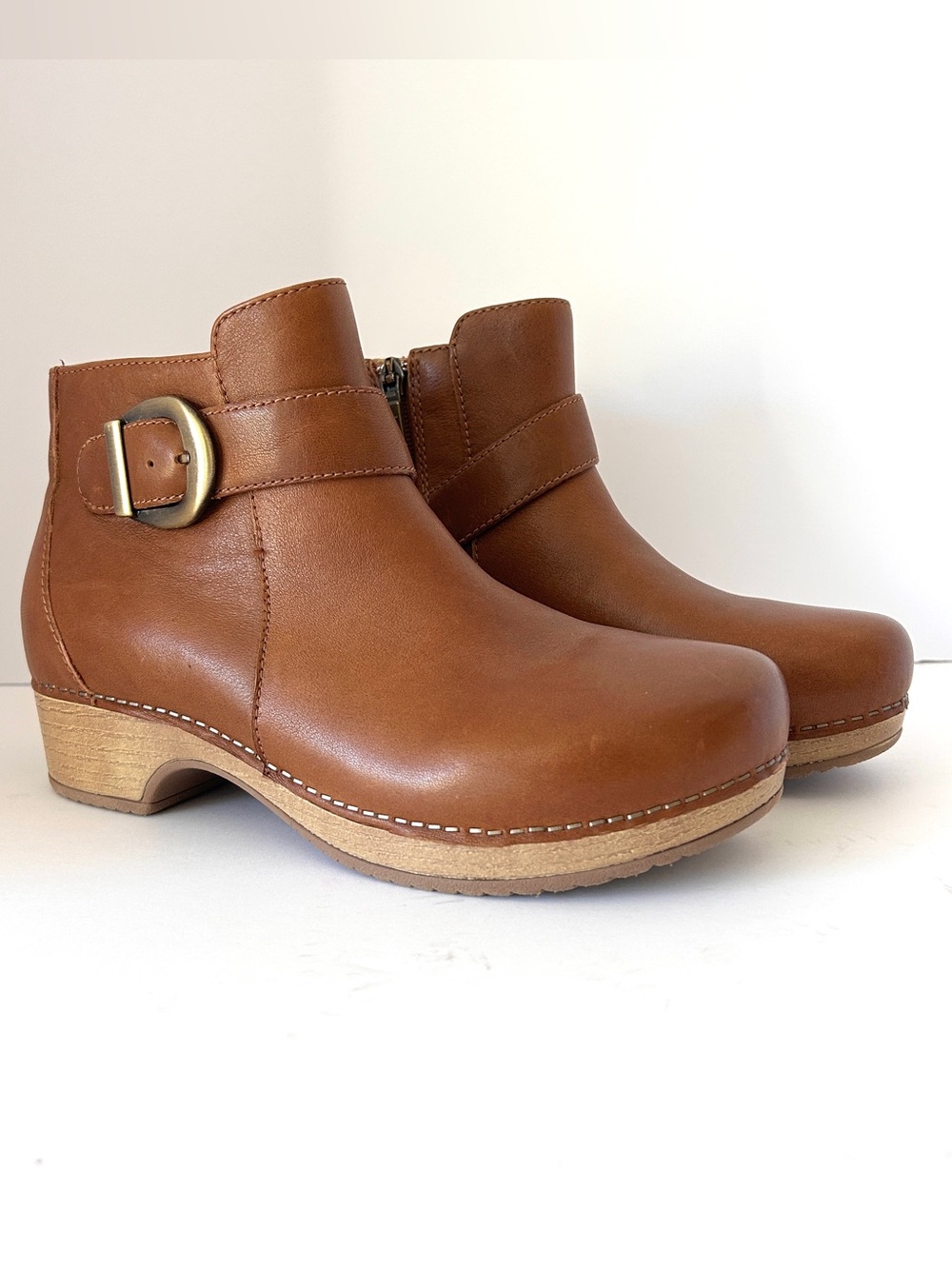 Dansko Brennan Tan Calf Leather Clog Bootie Shoe Boot Women's size EU 38 US 8
